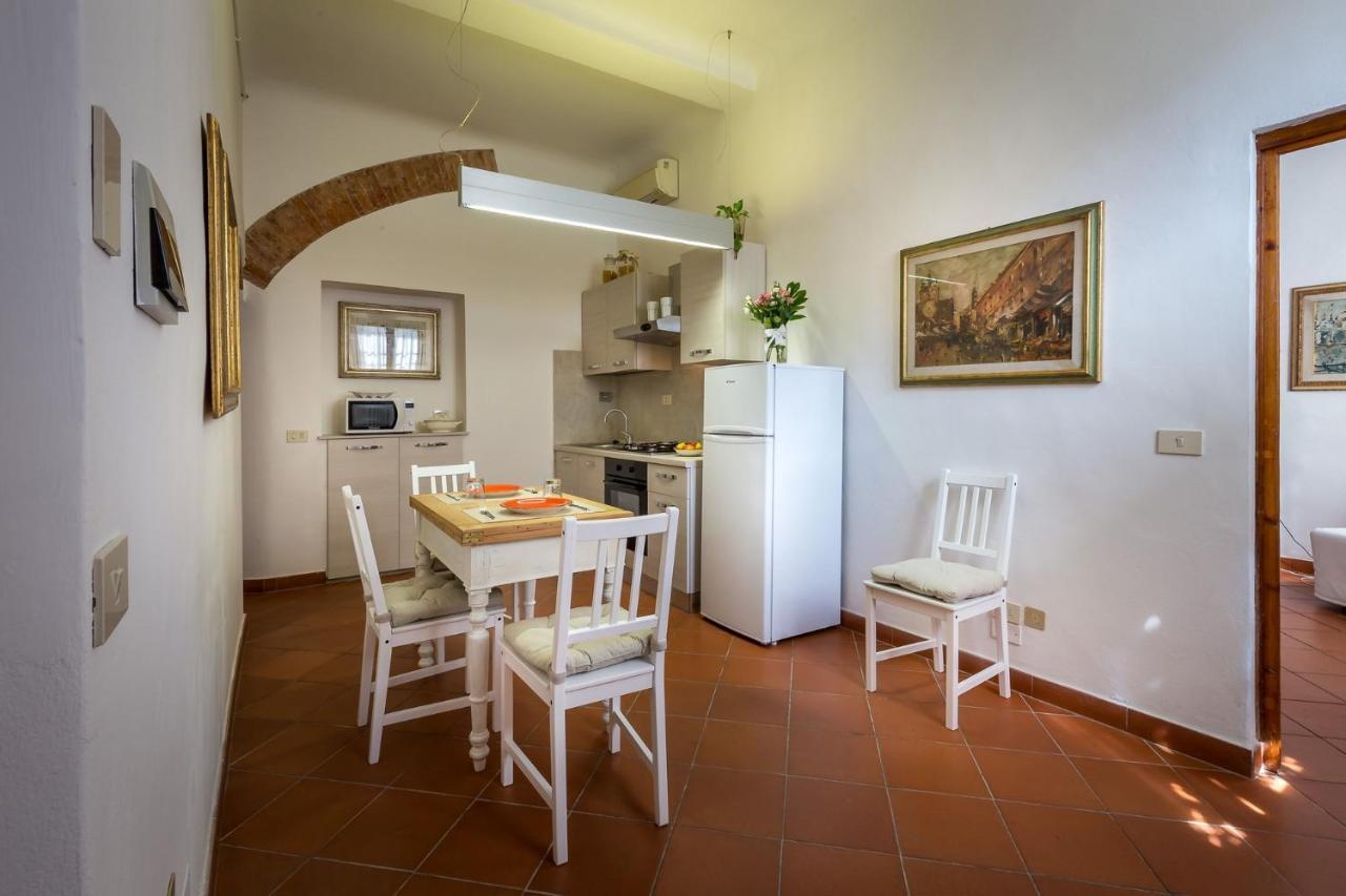 Classic Tuscany Apartments By Mmega Флоренція Екстер'єр фото
