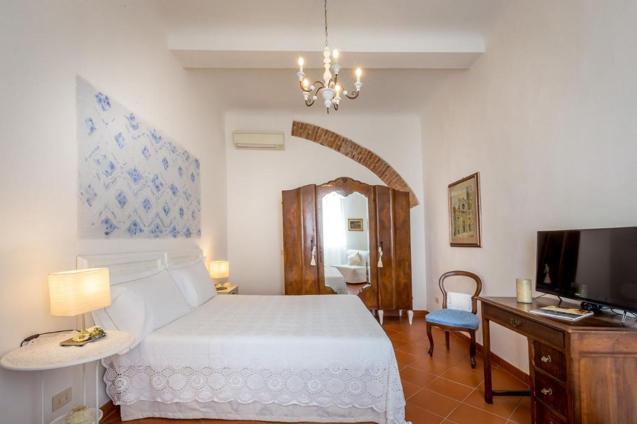 Classic Tuscany Apartments By Mmega Флоренція Екстер'єр фото